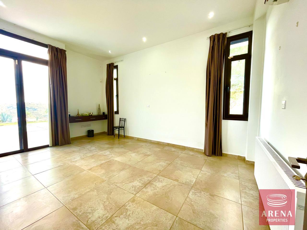 31-BUNGALOW-IN-SKARINOU-8892