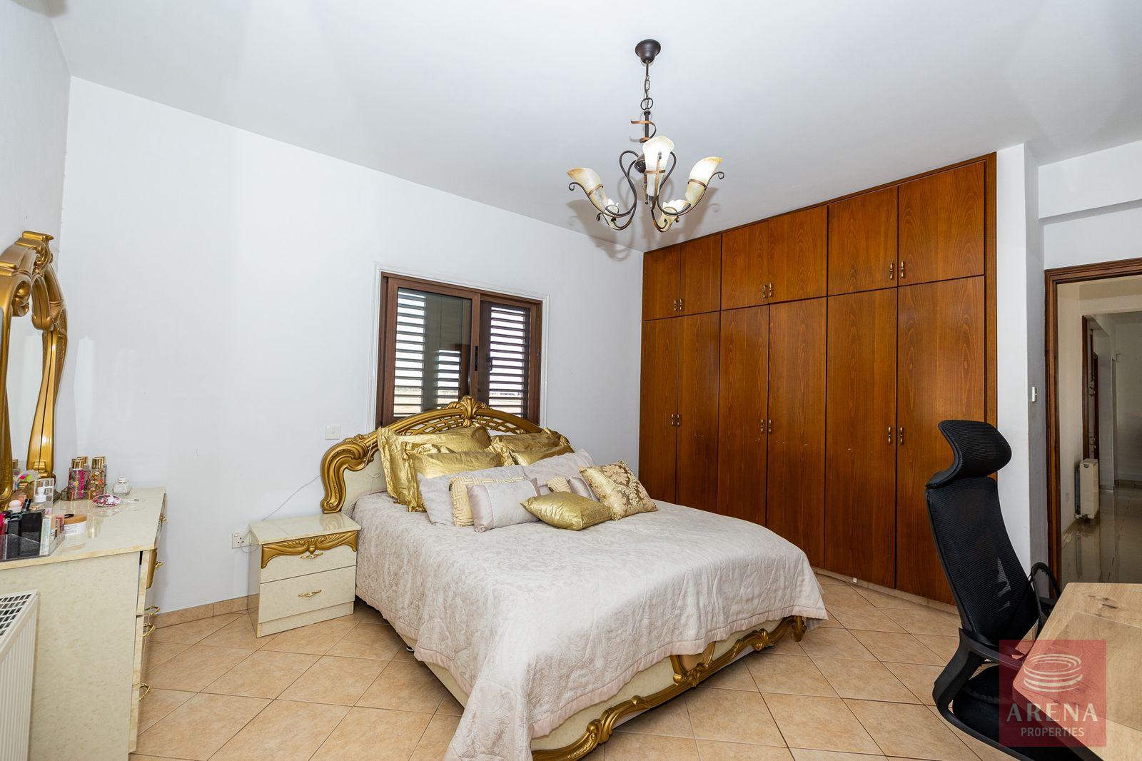 32-5-bed-villa-kiti-10152-5