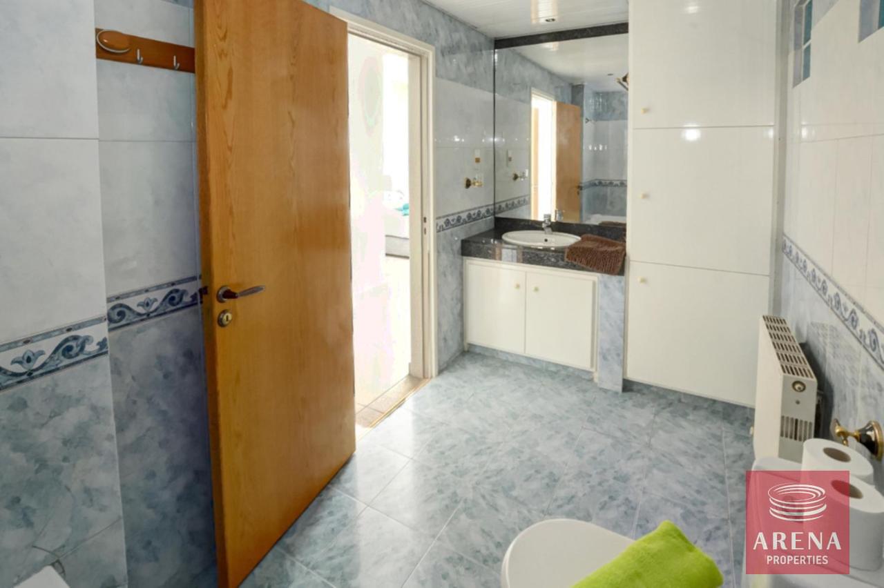 32-7-BED-VILLA-IN-AYIA-NAPA-6706-1