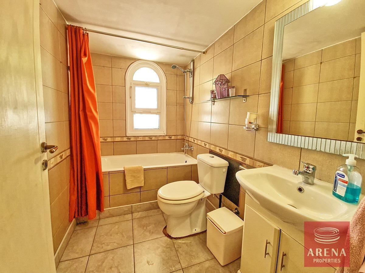 33-4-BED-BUNGALOW-PARALIMNI-8979