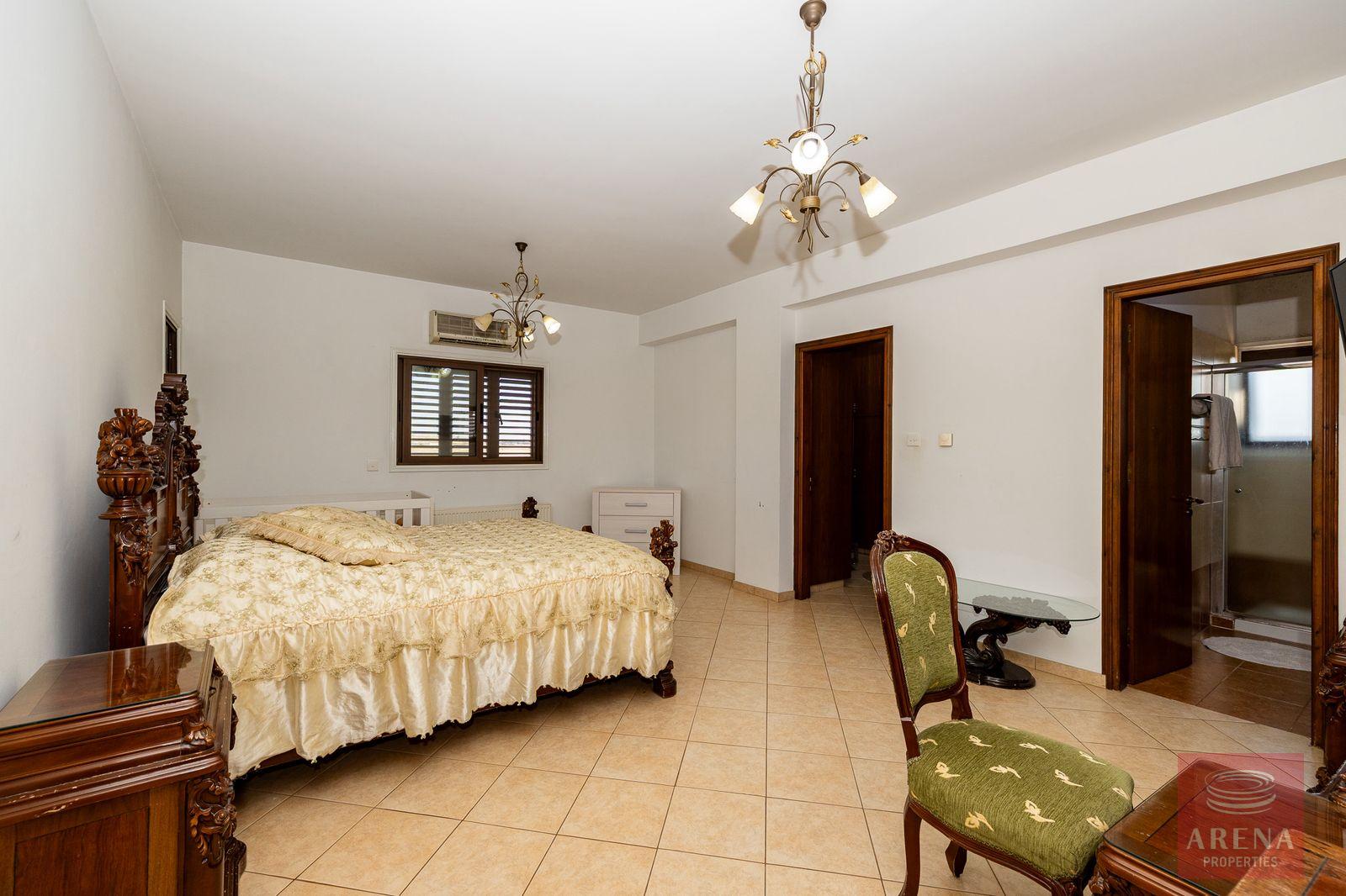 33-5-bed-villa-kiti-10152-5