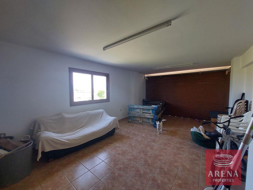 33-6-bed-villa-in-xylofagou-7278-1