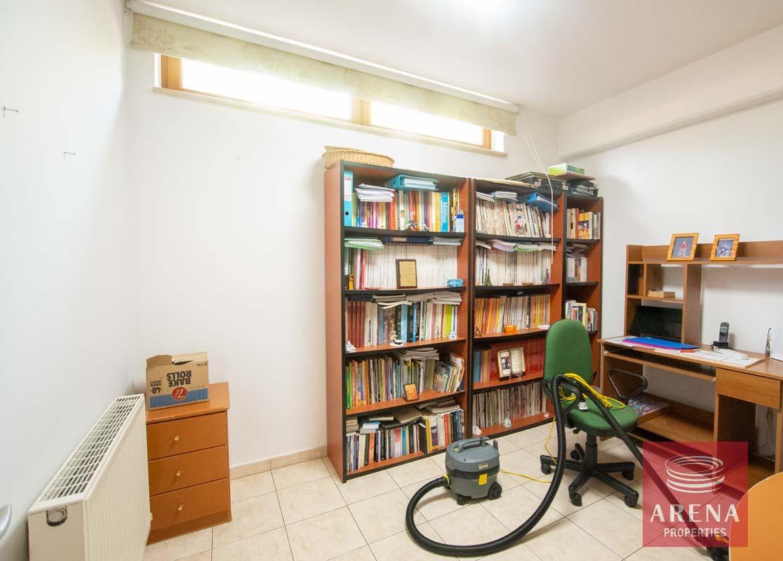 34-5-BED-villa-in-derynia-5777-5