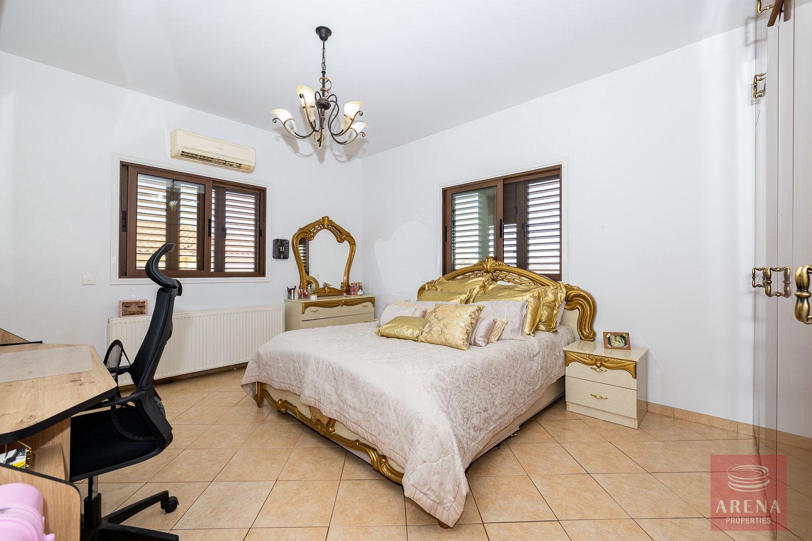 34-5-bed-villa-kiti-10152-5