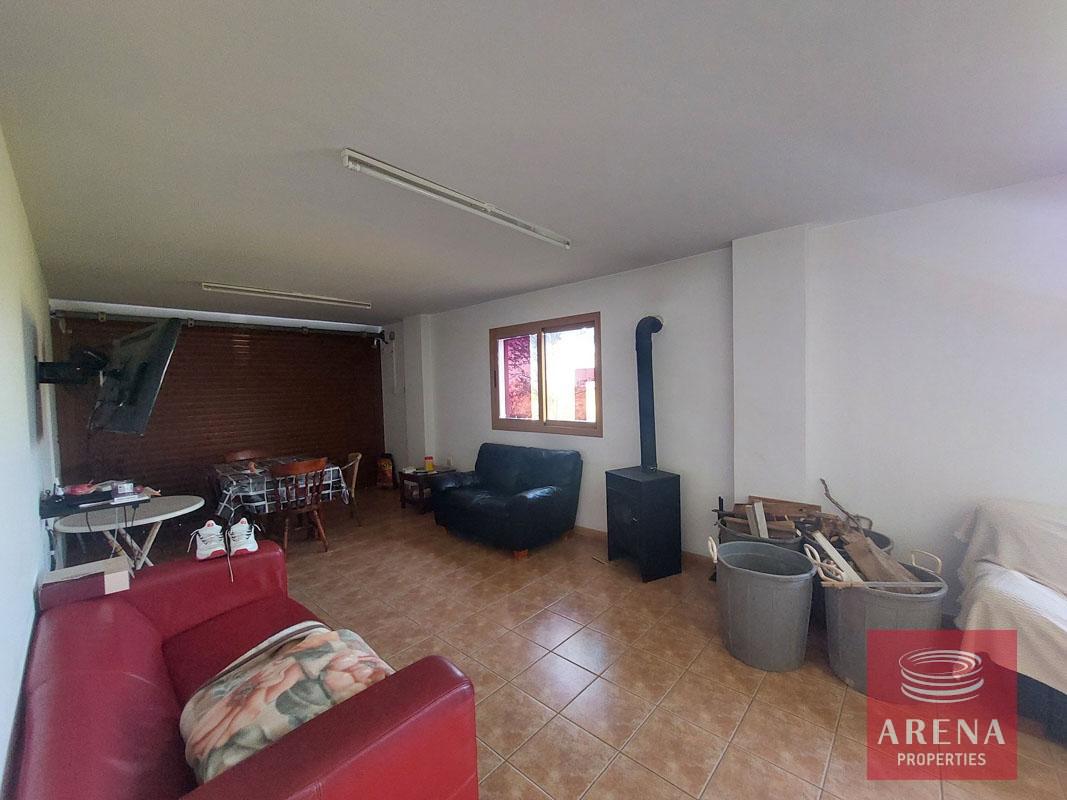 34-6-bed-villa-in-xylofagou-7278-1