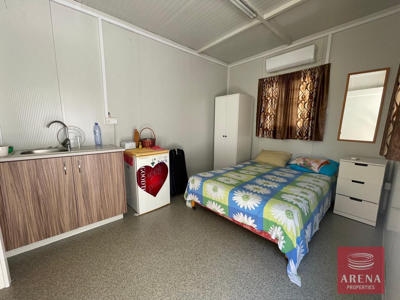 34-house-in-mosfiloti-8400