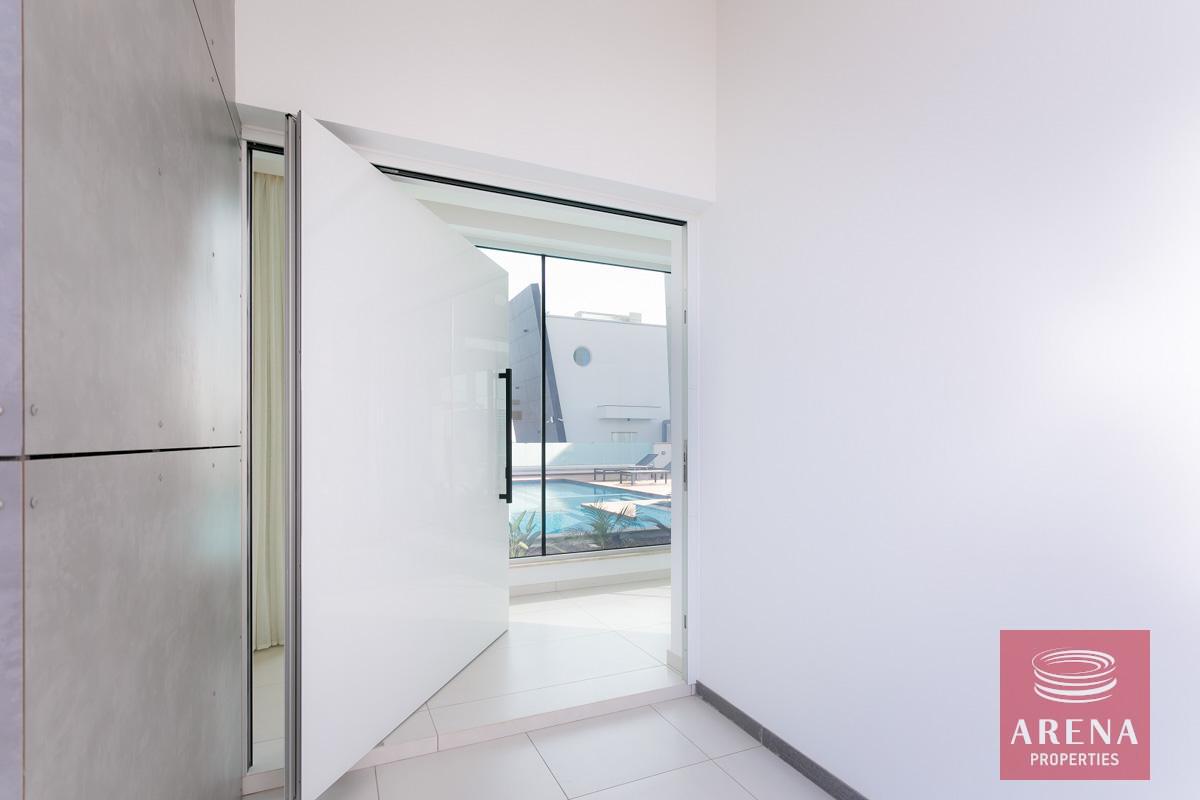 35-3-BED-VILLA-IN-AYIA-NAPA-7057-1