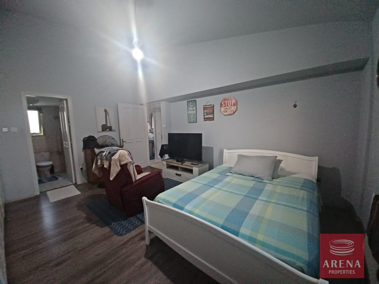 35-3-BED-VILLA-IN-PYLA-7456