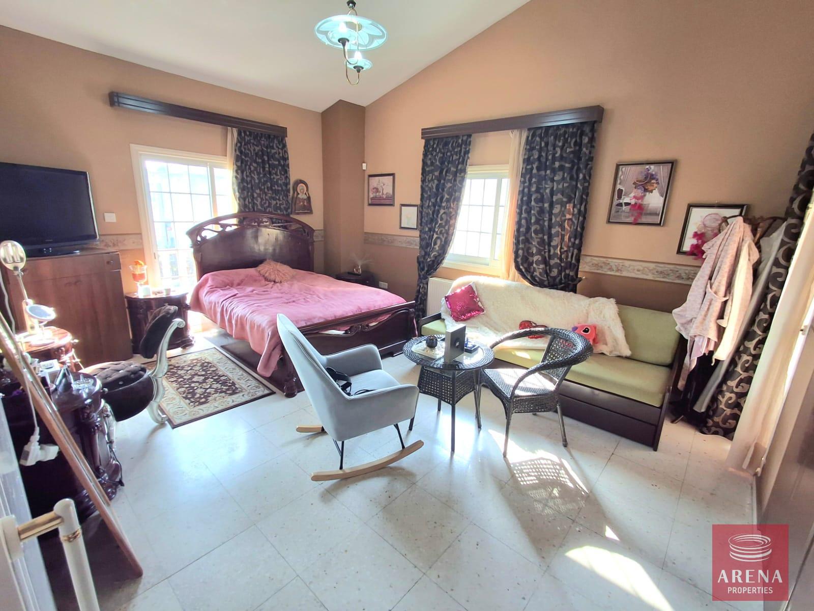 35-5-BED-VILLA-LIVADIA-9182