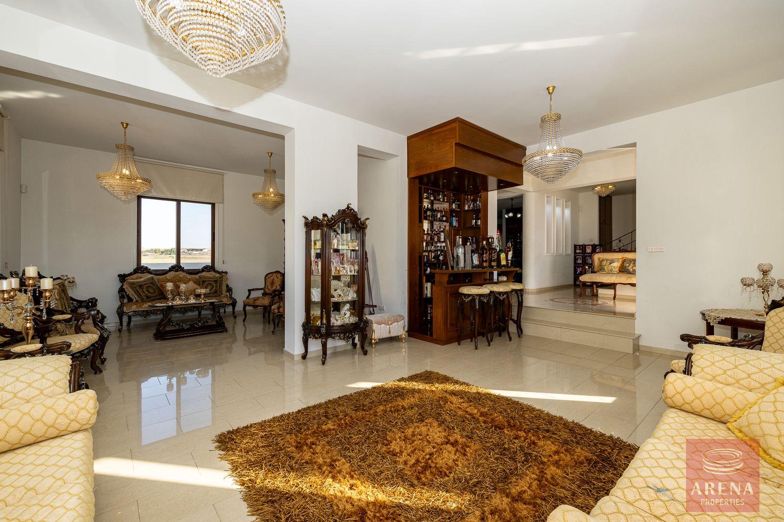 35-5-bed-villa-kiti-10152-5