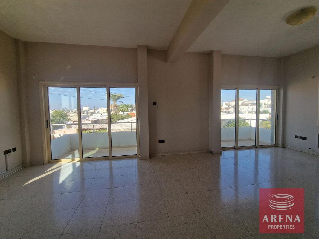36-house-in-paralimni-8403