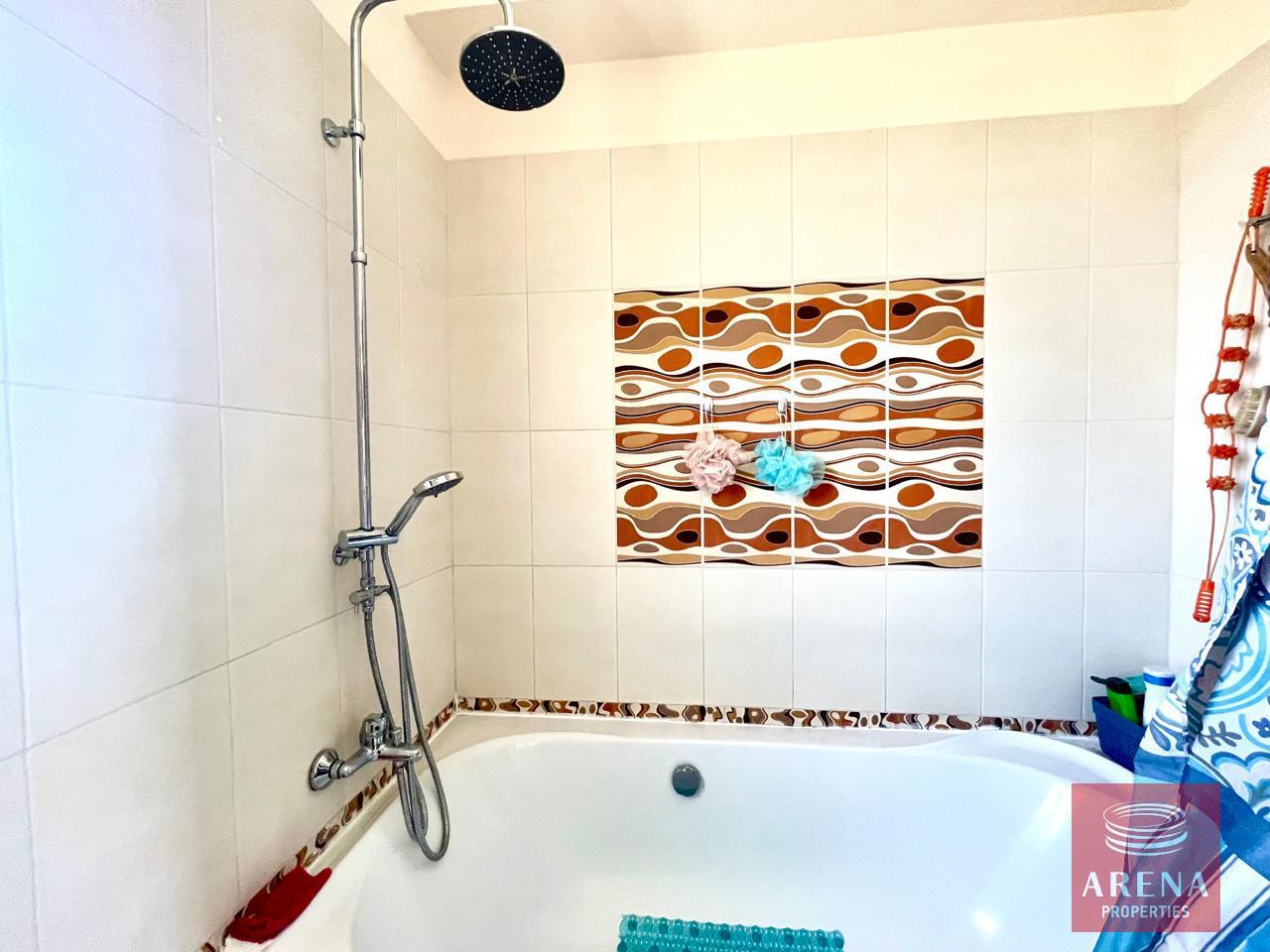 37-4-BED-VILLA-IN-KITI-8754