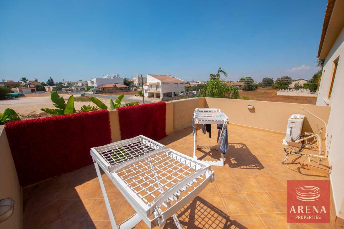 37-5-BED-villa-in-derynia-5777-5