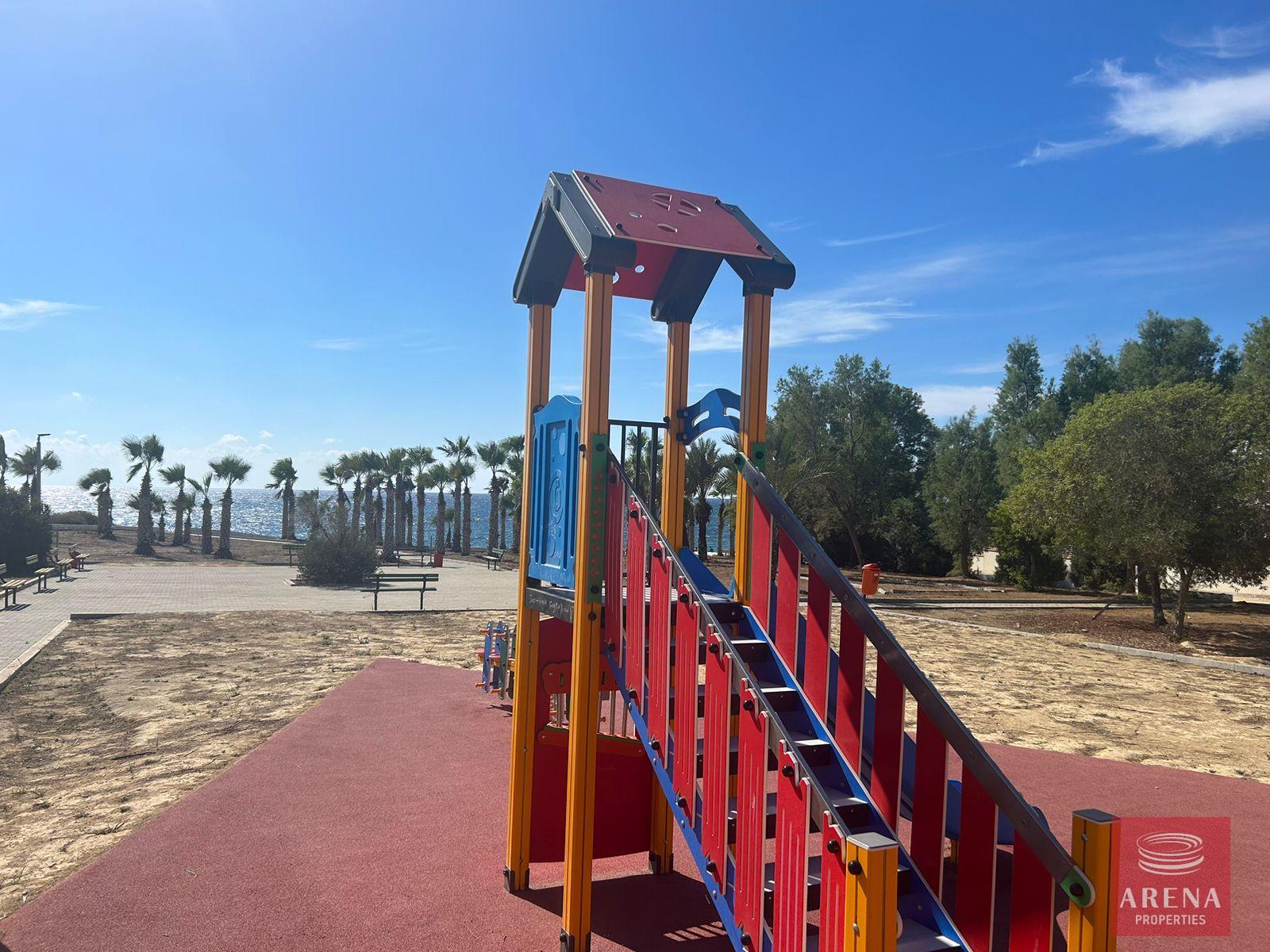 37-villa-in-pervolia-7560-1