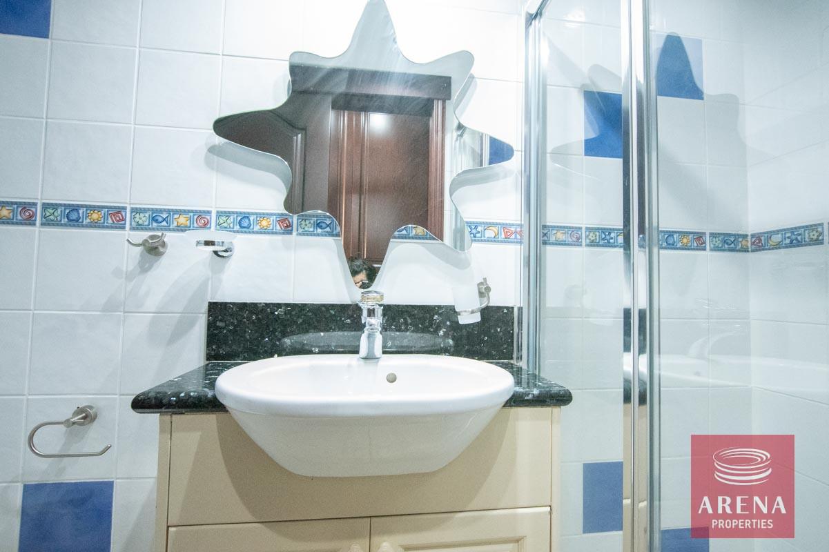 38-5-BED-VILLA-FOR-RENT-IN-PERVOLIA-5979-2