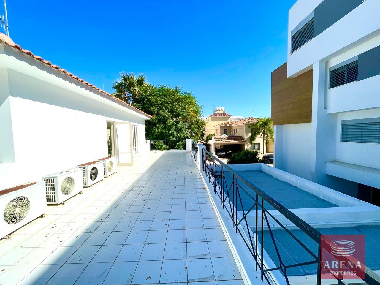 38-VILLA-IN-STROVOLOS-8730