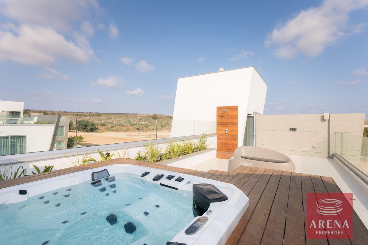 39-3-BED-VILLA-IN-AYIA-NAPA-7057-1