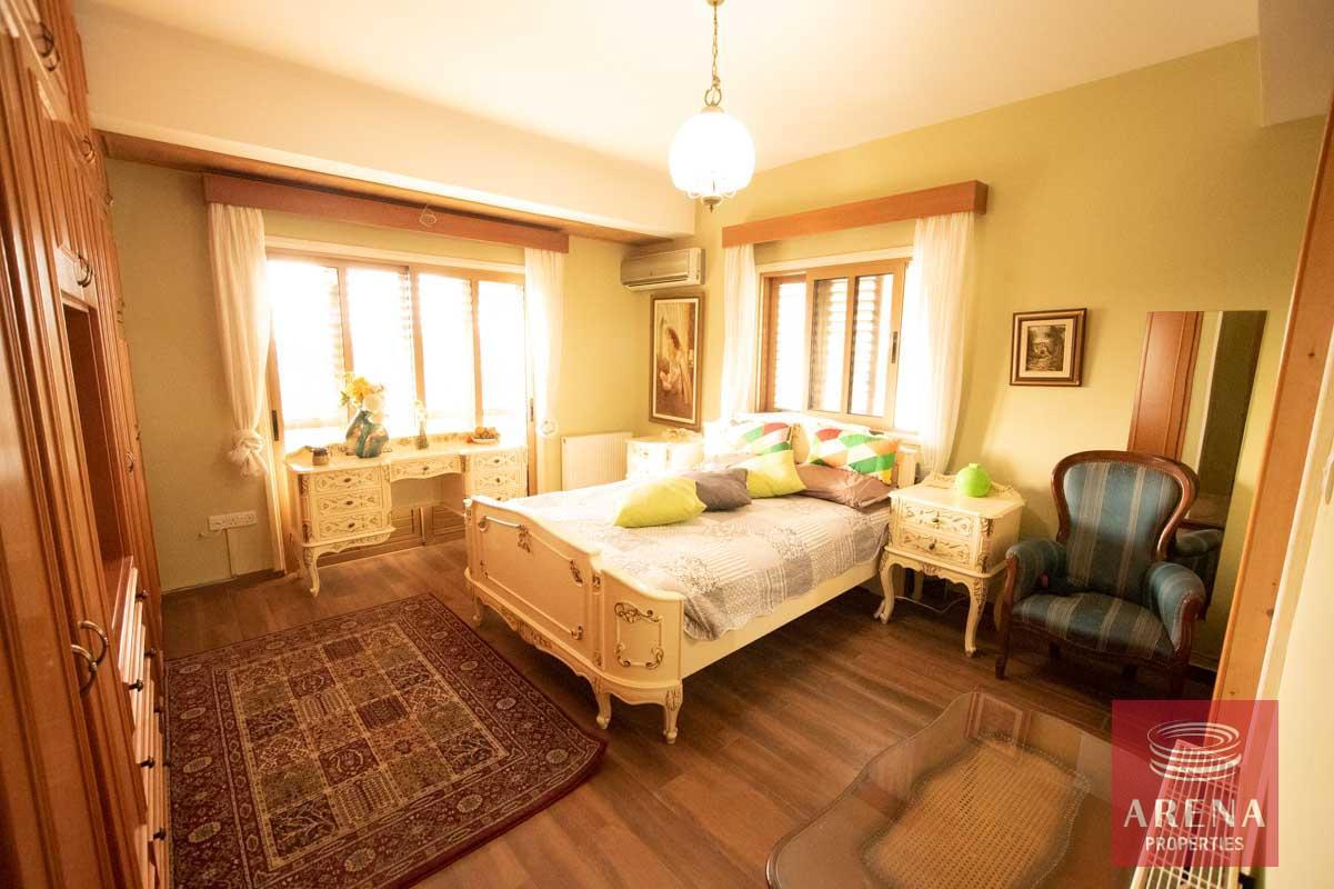 39-5-bed-villa-in-Pervolia-6045-1