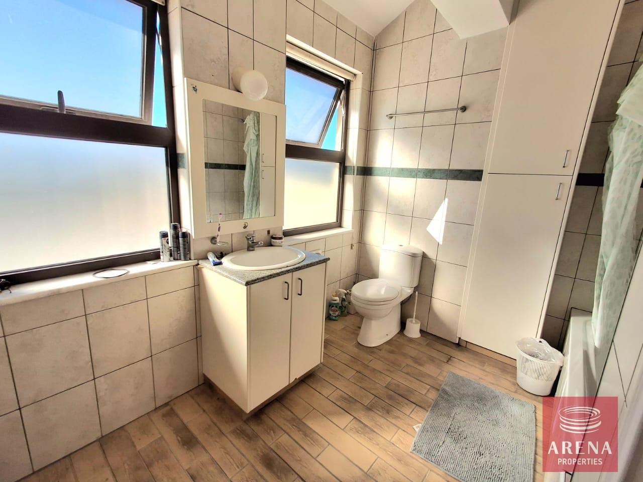 39-7-BED-VILLA-KALAVASSOS-9083