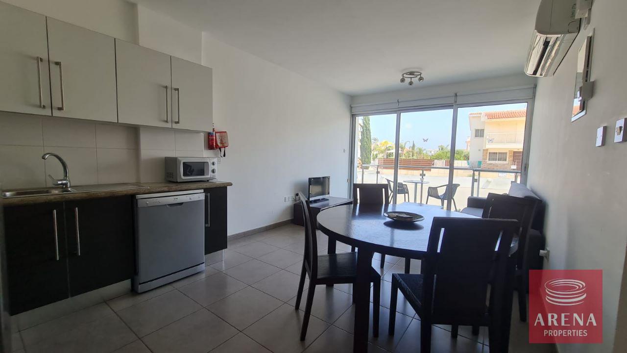 4-1-BED-APT-PROTARAS-7327