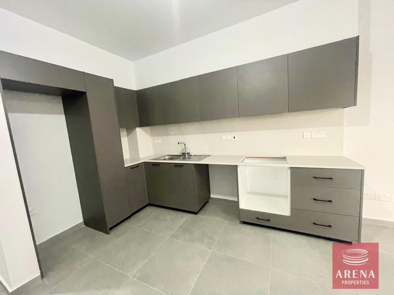 4-2-BED-APT-IN-ARADIPPOU-8732