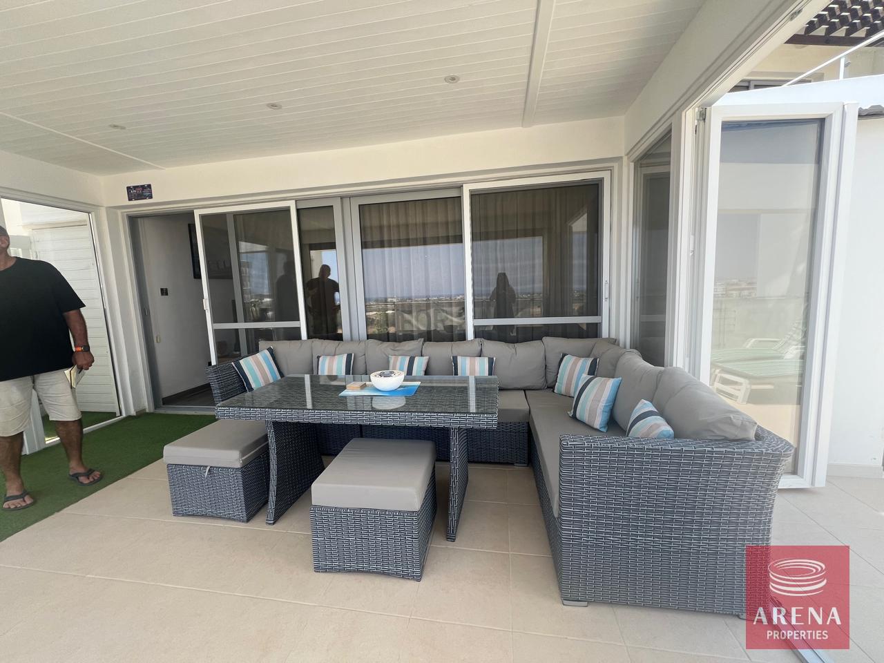 4-2-BED-APT-IN-OROKLINI-8382