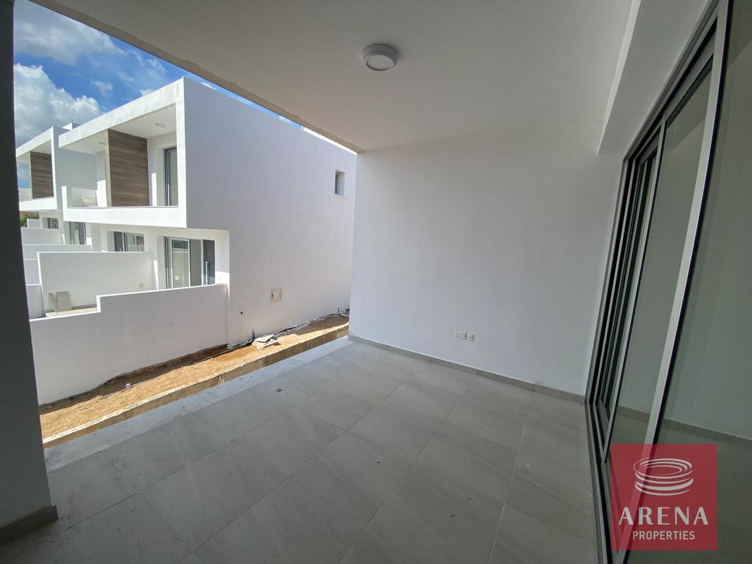 4-2-BED-APT-IN-kAPPARIS-5906-1