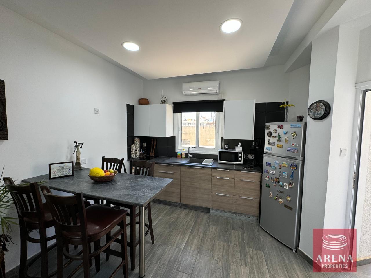 4-2-BED-APT-PARALIMNI-6217