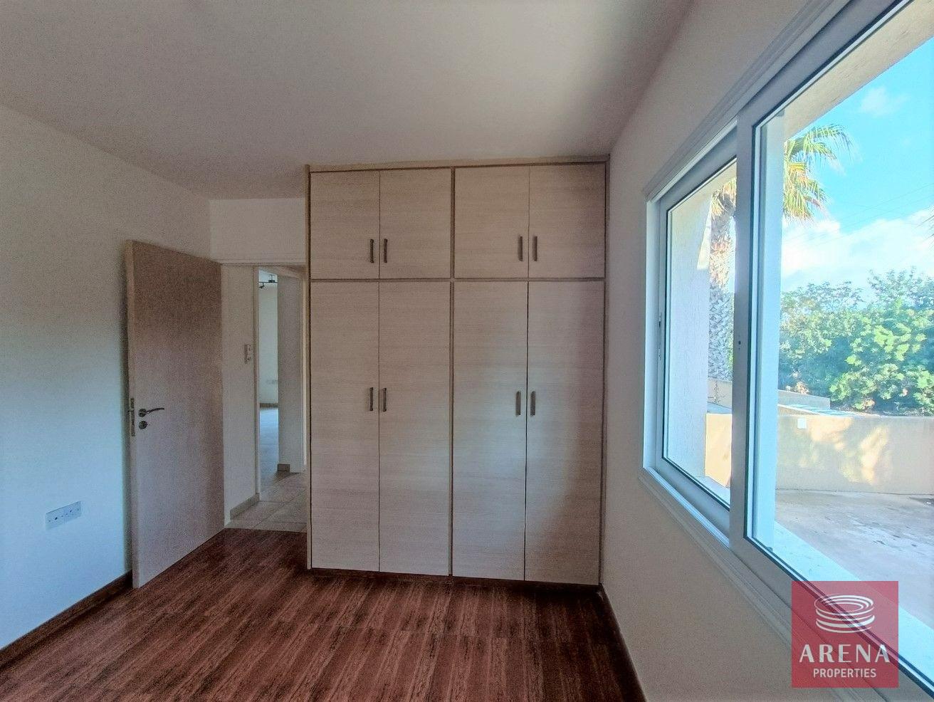 4-2-BED-APT-PARALIMNI-6498