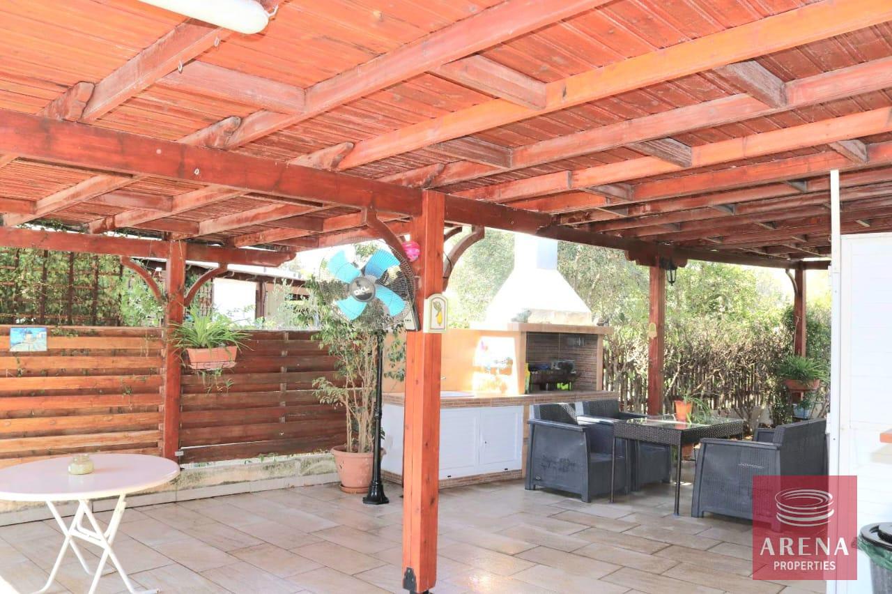 4-2-BED-VILLA-PERVOLIA-8905