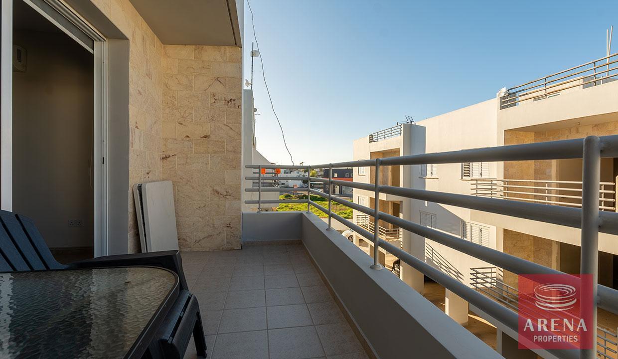 4-2-Bed-apt-in-the-center-of-paralimni-5863-1