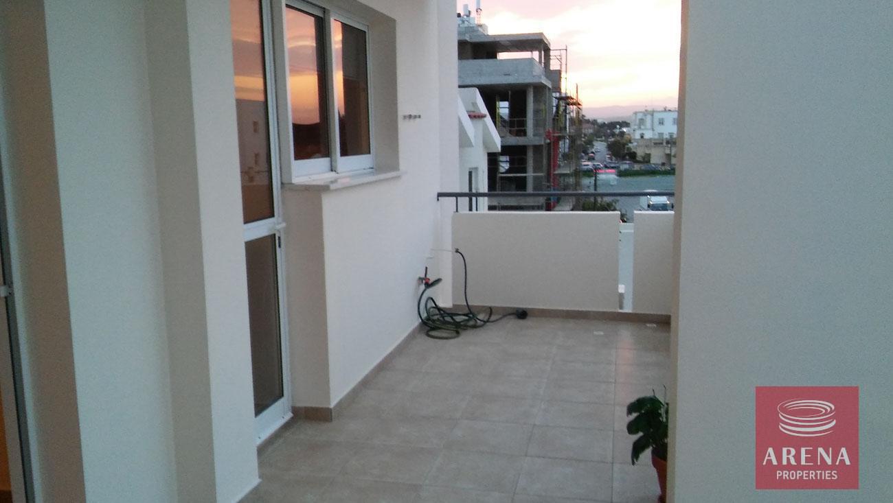 4-2-bed-apt-for-rent-in-larnaca-5746-2