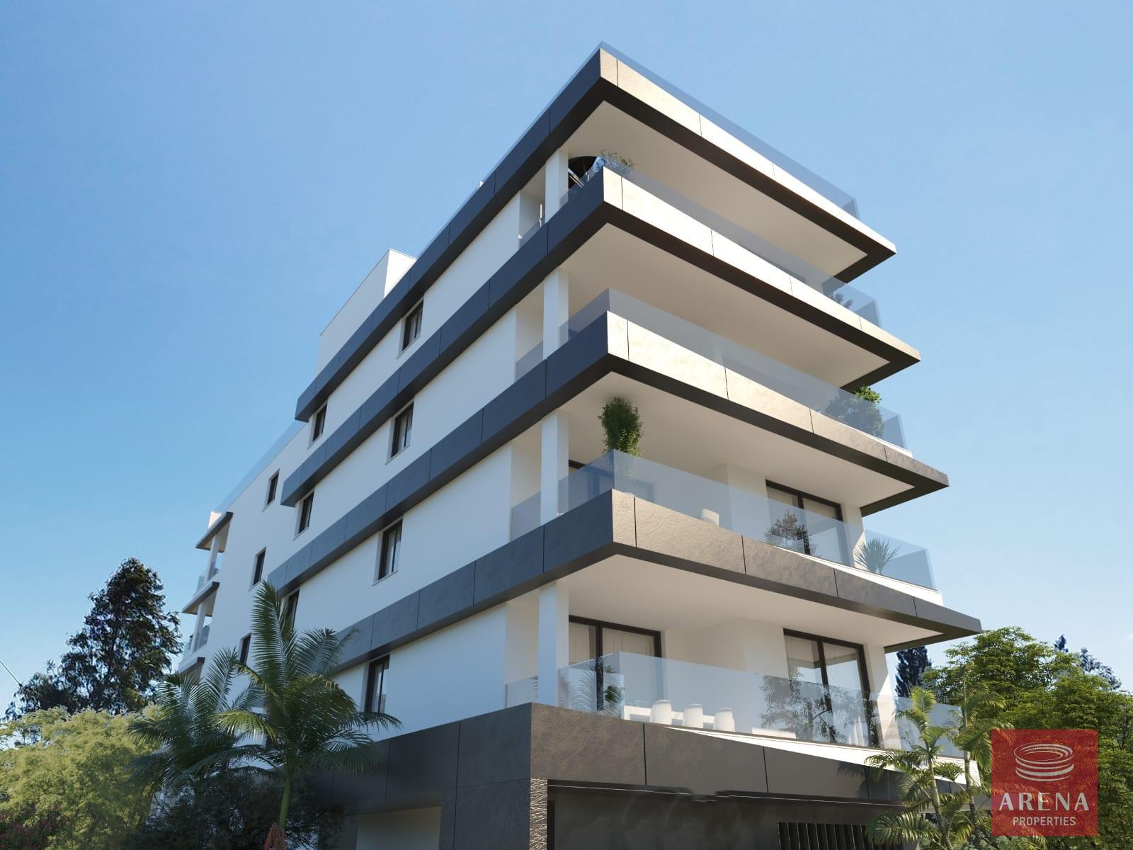 4-2-bed-apts-near-mall-765-1