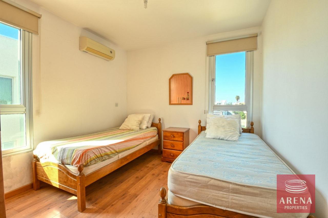 4-3-BED-APT-PARALIMNI-7739