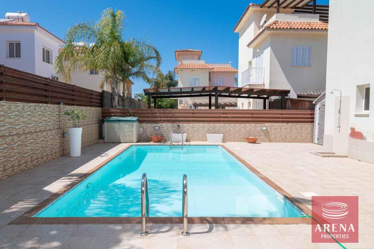 4-3-BED-VILLA-IN-AYIA-TRIADA-6443