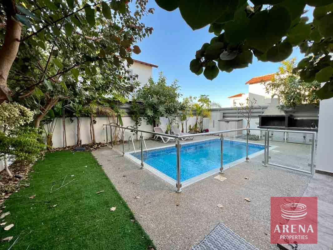 4-3-BED-VILLA-IN-AYIA-TRIADA-FOR-SALE-6582-1