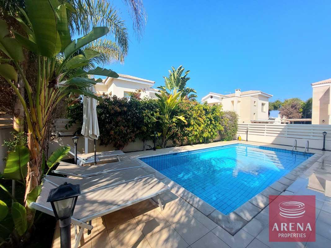 4-3-bed-villa-in-cape-greco-8104