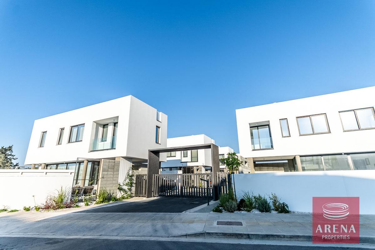 4-3-bed-villa-in-pernera-8111