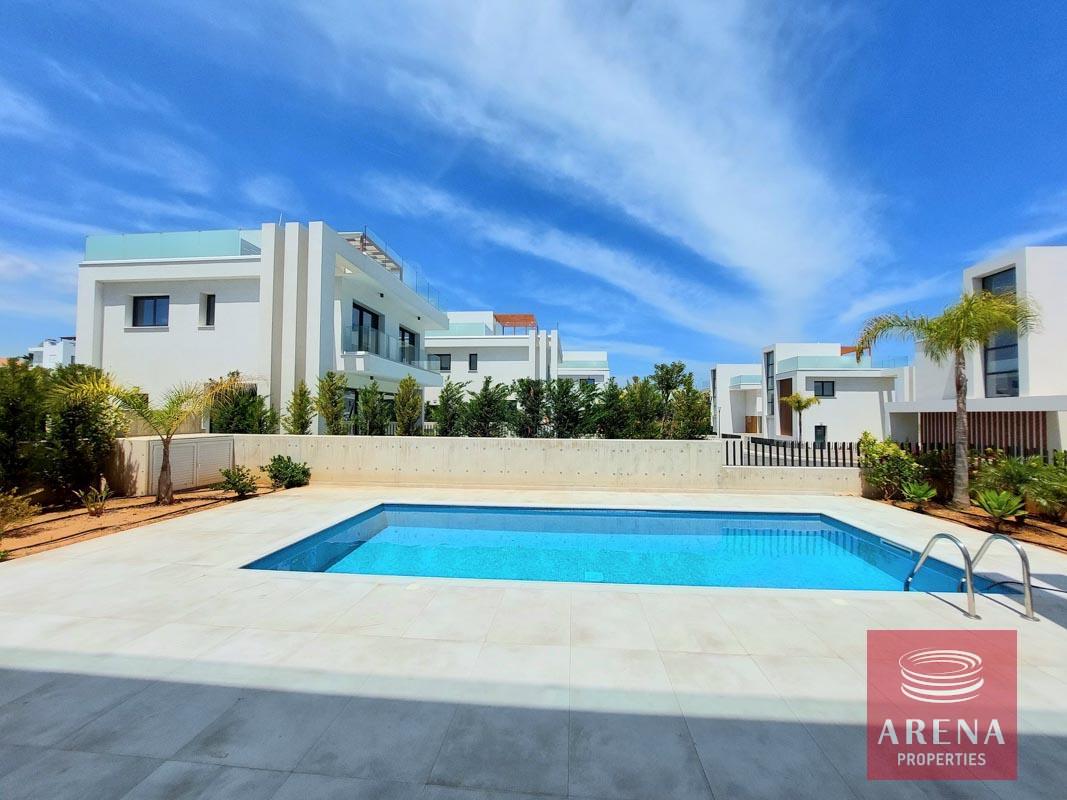 4-3-bed-villa-in-protaras-7289-1