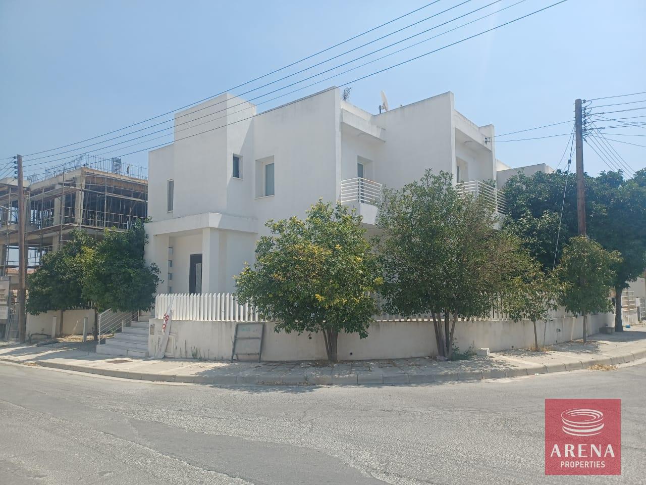 4-4-BED-HOUSE-IN-VERGINA-850