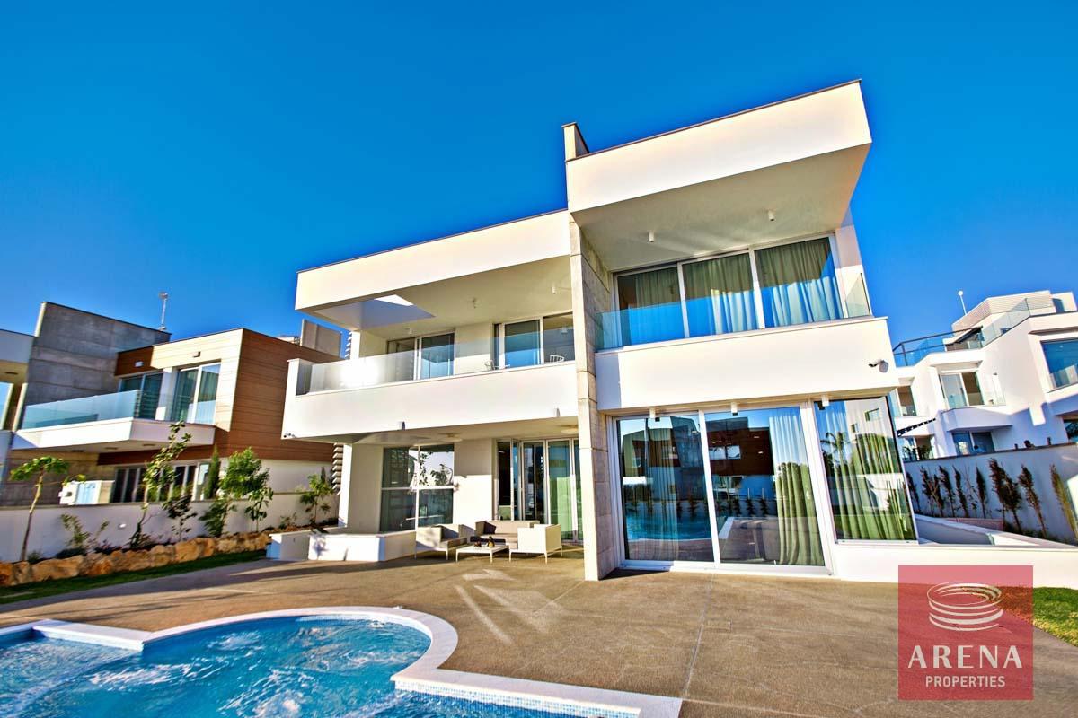 4-4-BED-VILLA-FOR-SALE-IN-AYIA-NAPA-7051-2