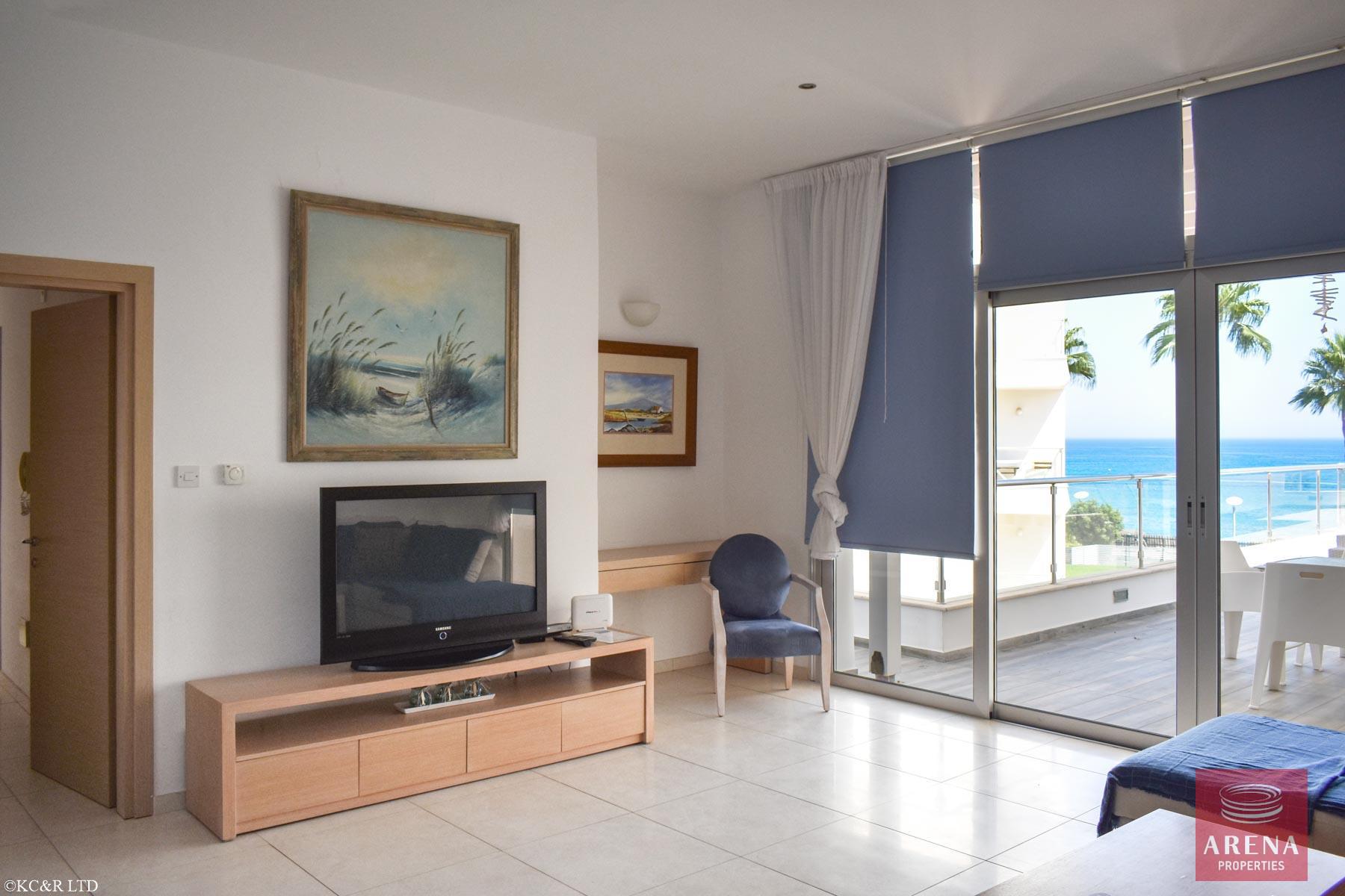 4-APT-IN-PROTARAS-5500-2