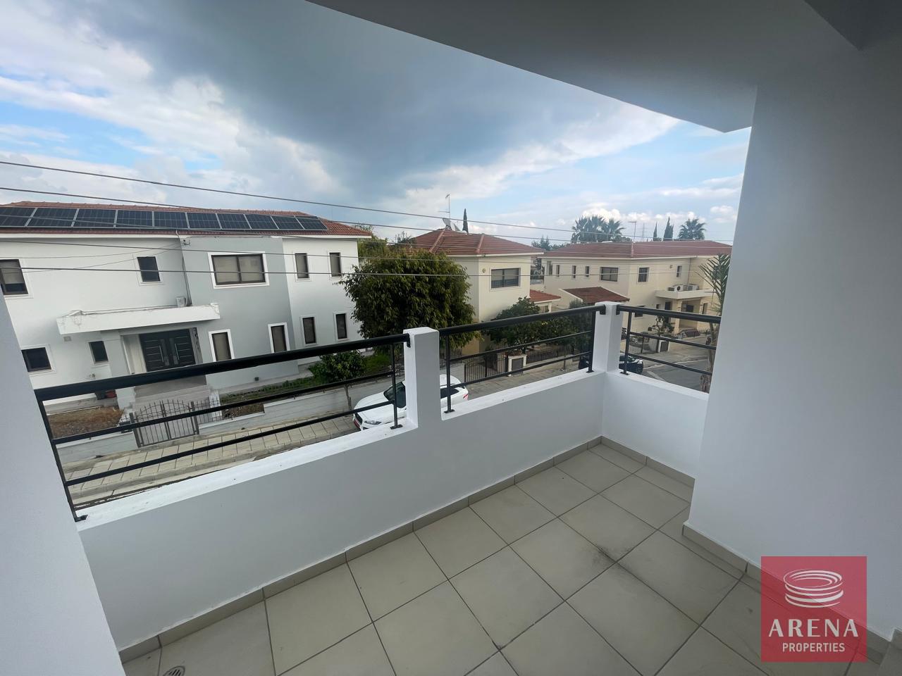 4-BULDING-IN-OROKLINI-9143