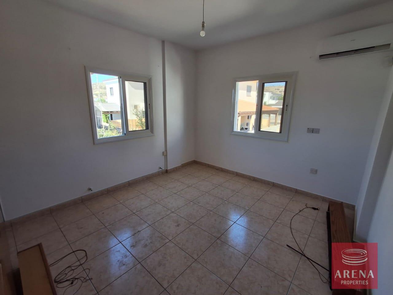 4-BUNGALOW-IN-OROKLINI-8638