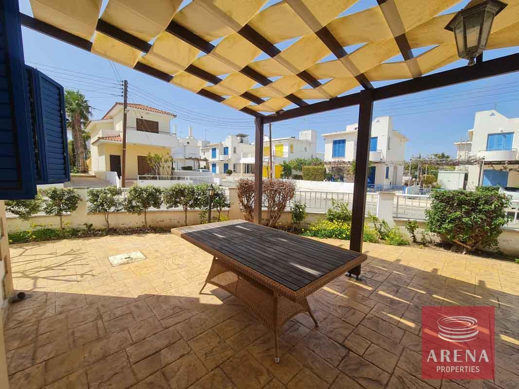 4-Bungalow-with-Roof-garden-6159