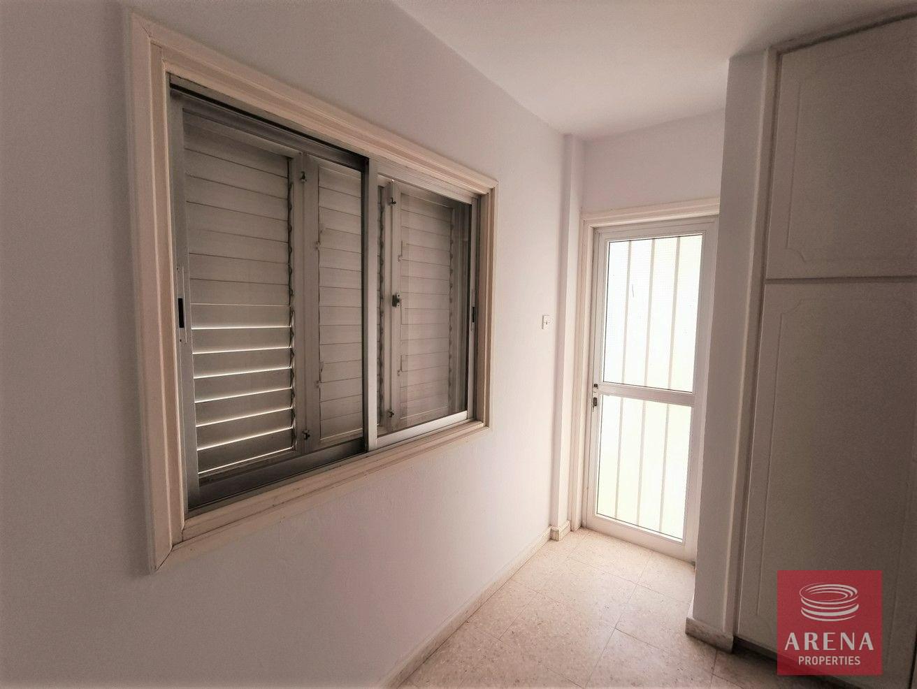 4-GROUND-FLOOR-APARTMENT-IN-PARALIMNI-6451