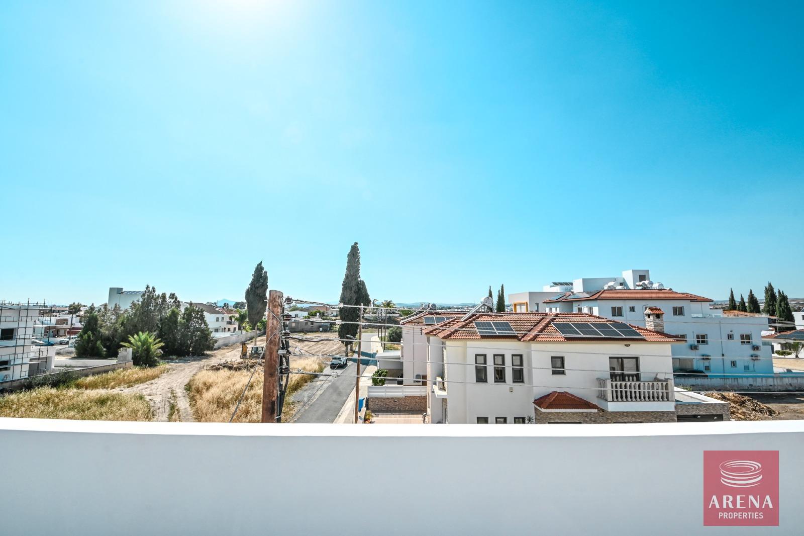 4-TOP-FLOOR-APT-LIVADIA-7983-1