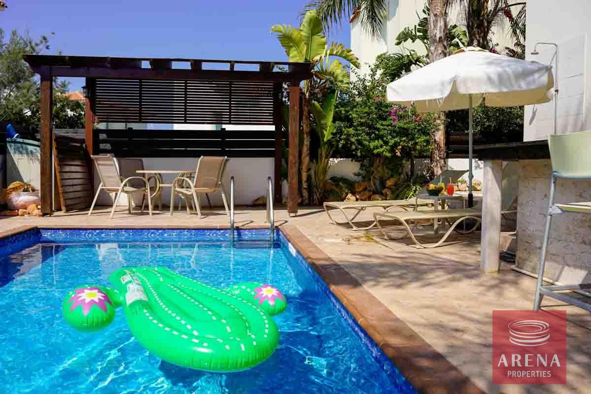 4-VILLA-FOR-RENT-IN-PERNERA-6357-1