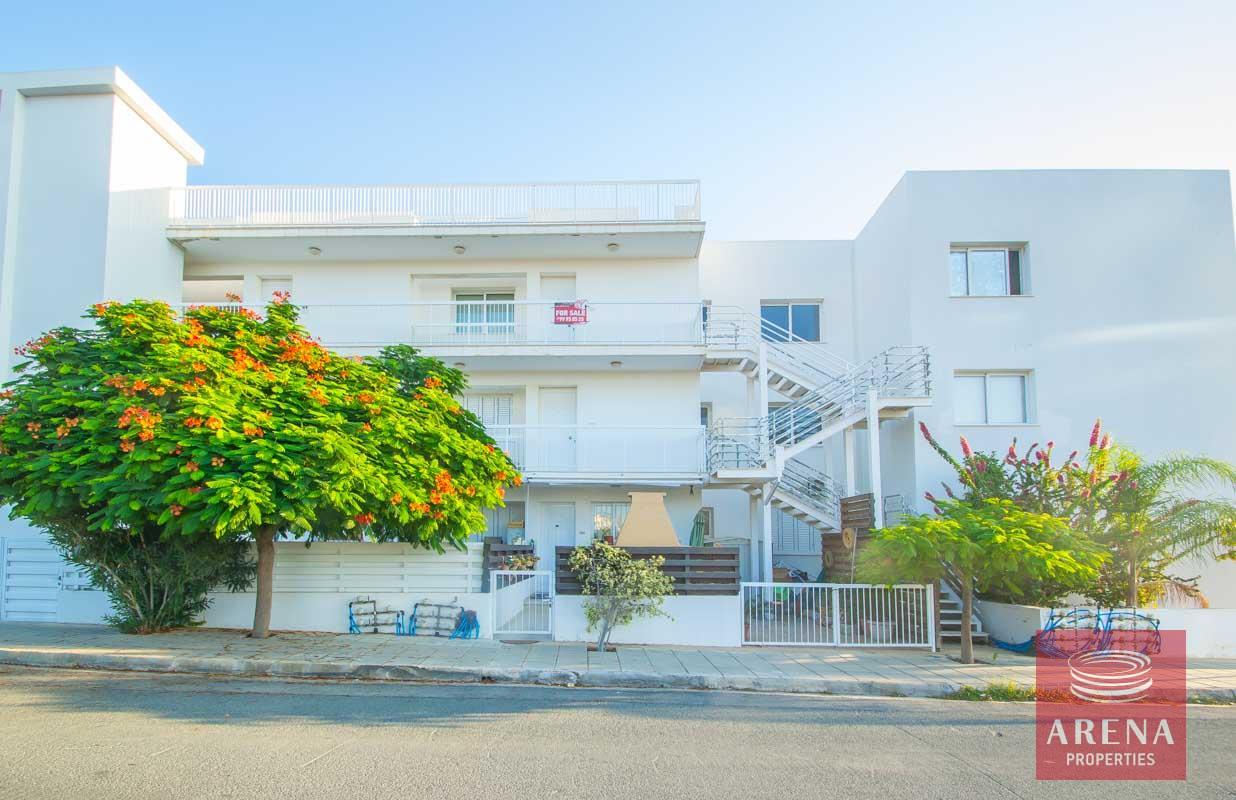 4-apartments-for-sale-in-paralimni-5326
