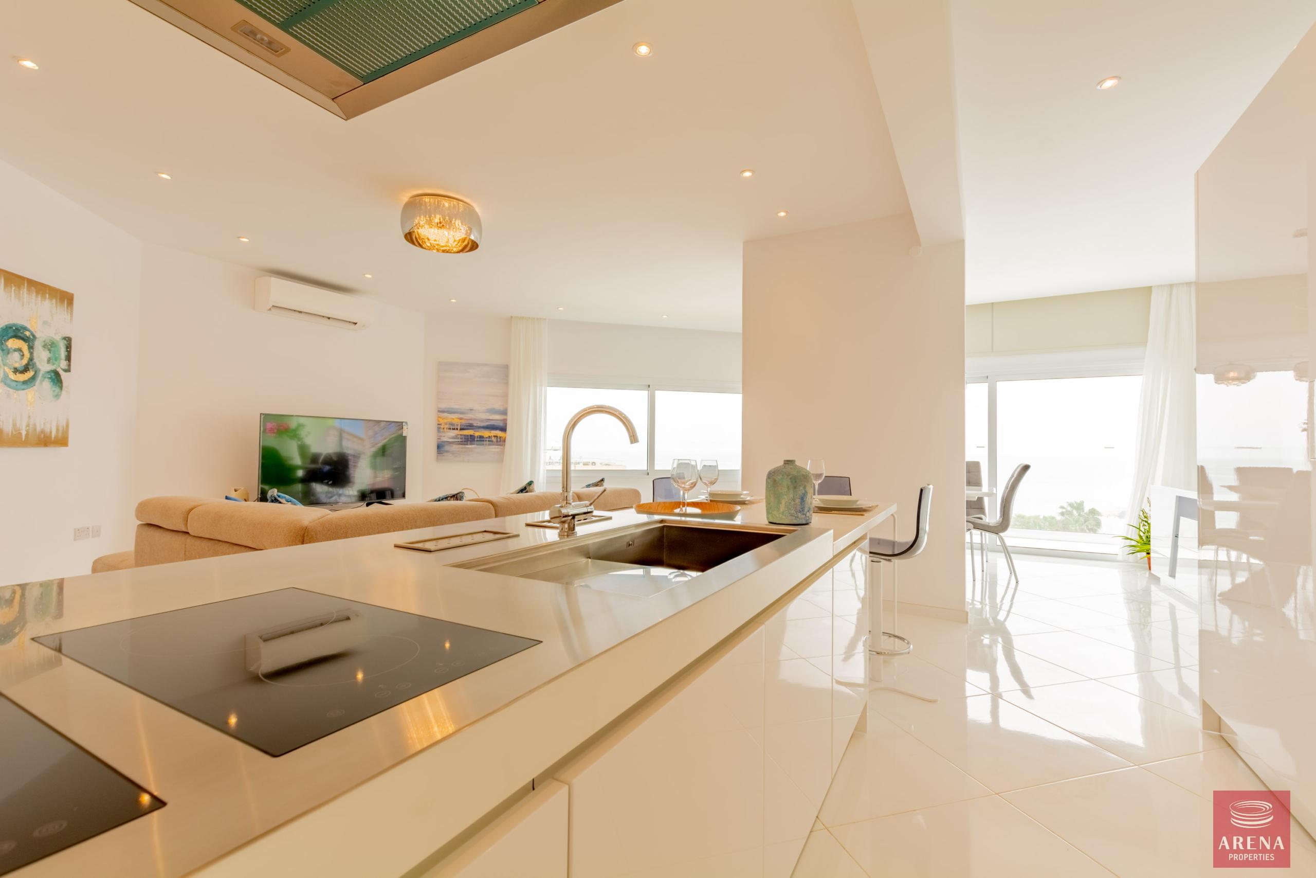 4-apt-in-ayia-triada-scaled-1